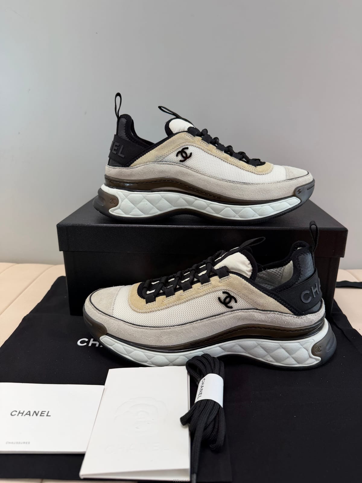 CHANEL 38.5/255) ���� �ͽ������̹� ����Ŀ��38.5/255) ���� �ͽ������̹� ����Ŀ��
