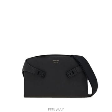 Ferragamo 26FW ����䷹ ��󰡸� ũ�ν��� 241790 0784626 NERO BLACK26FW ����䷹ ��󰡸� ũ�ν��� 241790 0784626 NERO BL