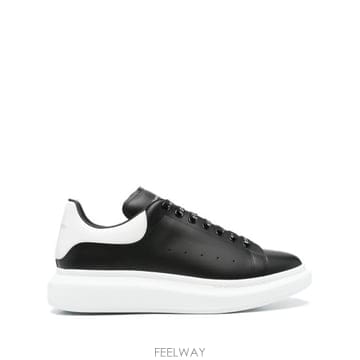 Alexander Mcqueen 26SS �˷���� ���� ���������� �� ����Ŀ�� 553680 WIAIG 1070 BLACK WHITE26SS �˷���� ���� ���������� �� ����Ŀ�� 553680 WIAIG