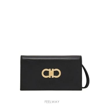 Ferragamo 26FW ����䷹ ��󰡸� ��Ʈ�� 218357 0771676 NEFLA BLACK26FW ����䷹ ��󰡸� ��Ʈ�� 218357 0771676 NEFLA BLA