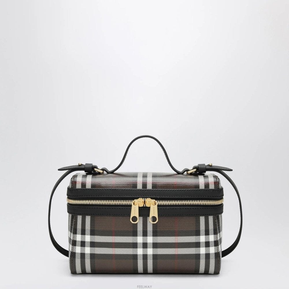 Burberry 26 F/W ������ ���� ����Ƽ üũ �� �� ���� ��ư 813209 B005236333226 F/W ������ ���� ����Ƽ üũ �� �� ���� ��ư 81320