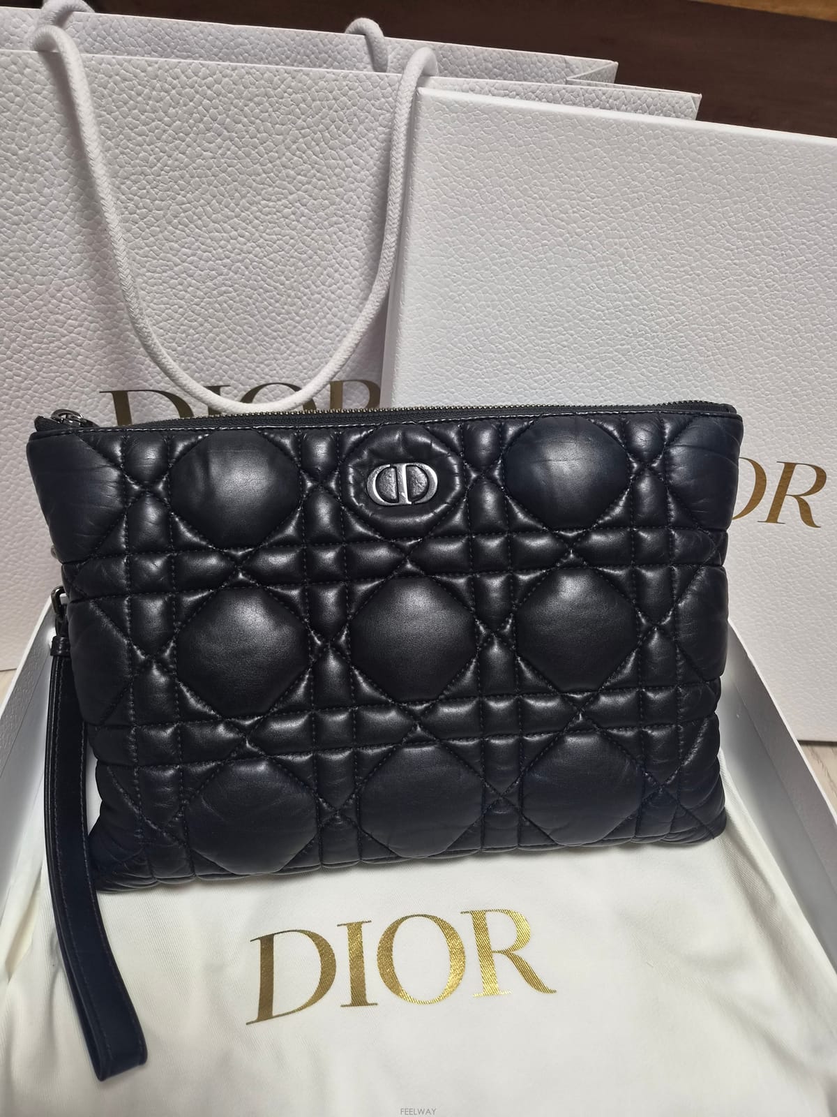DIOR ��� ���ϸ� �Ŀ�ġ ��ƼƮ ��� ī����Ų ���� ������� ���ϸ� �Ŀ�ġ ��ƼƮ ��� ī����Ų ���� ����