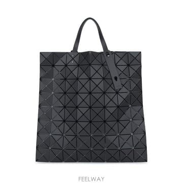 Issey Miyake 26FW �ٿ��ٿ� ��Ʈ�� BB68AG682 14 CHARCOAL GRAY26FW �ٿ��ٿ� ��Ʈ�� BB68AG682 14 CHARCOAL GRAY