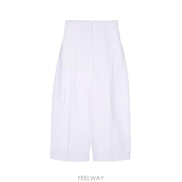 26FW 자크뮈스 스트레이트 팬츠 PAW00677AW00780 100 White