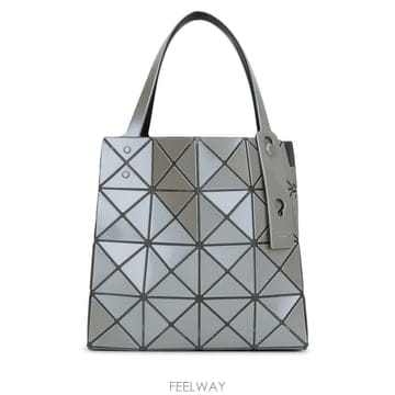 Issey Miyake 26FW �ٿ��ٿ� ��Ʈ�� BB68AG611 05 PEARL GRAY26FW �ٿ��ٿ� ��Ʈ�� BB68AG611 05 PEARL GRAY