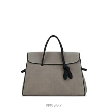 Jacquemus 26FW ��ũ���� ��Ʈ�� BAU00434AC46C01 1PV GREIGEBLACK26FW ��ũ���� ��Ʈ�� BAU00434AC46C01 1PV GREIGEBLACK