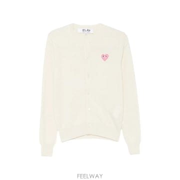 26 FW 꼼데가르송 하트 패치 라운드 넥 가디건 AXN098051 TP459261187