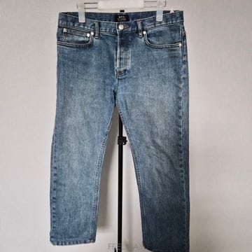 A.P.C. A.P.C ����� 31 ���� û���� �������� M-����-509A.P.C ����� 31 ���� û���� �������� M-����-509
