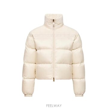 인더샵 MONCLER 몽클레어 화이트 패딩