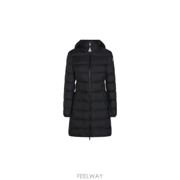 인더샵 MONCLER 몽클레어 블랙 패딩