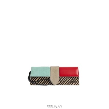 Jacquemus �δ��� JACQUEMUS ��ũ���� ��Ƽ�÷� Ŭ��ġ���δ��� JACQUEMUS ��ũ���� ��Ƽ�÷� Ŭ��ġ��