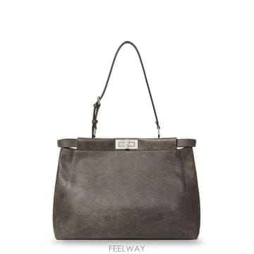 인더샵 FENDI 펜디 블랙 크로스백