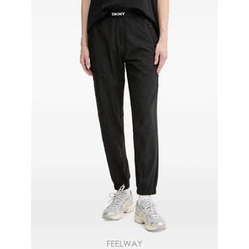 26 FW 디케이앤와이 로고 웨이스트밴드 밴딩 커프 트랙팬츠 DP6P3644 TP456051702