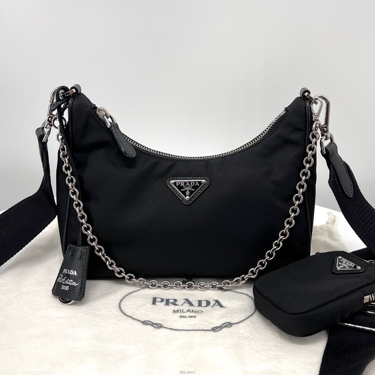PRADA ����� ���Ϸ� ��Ƽ �׼��� ü�� ȣ���� ũ�ν��� ���� (1BH204)����� ���Ϸ� ��Ƽ �׼��� ü�� ȣ���� ũ�ν��� ���� (1