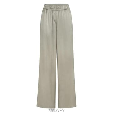 Brunello Cucinelli ���Ϲ�� ���ڷ� ��ġ�ڸ� ��� ���̽�Ʈ �ȶ��� �������Ϲ�� ���ڷ� ��ġ�ڸ� ��� ���̽�Ʈ �ȶ��� ����