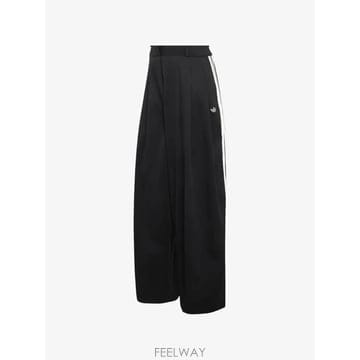 26 FW 아디다스 플리츠 사이드 스트라이프 팬츠 KR9617 TP457884595