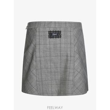26 FW PINKO 체크 패턴 플리츠 스커트 107416A3FF TP457143181