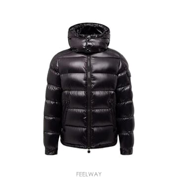 Moncler 26 FW ��Ŭ���� ���� �ĵ� �ٿ� ��Ŷ L20911A5360068950 TP45744887126 FW ��Ŭ���� ���� �ĵ� �ٿ� ��Ŷ L20911A5360068950 T
