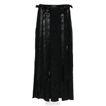 Simone Rocha 26 FW �ø� �λ� ���� ������ �̵� ��ĿƮ 3168R1254BLACK TP45814131426 FW �ø� �λ� ���� ������ �̵� ��ĿƮ 3168R1254BLACK