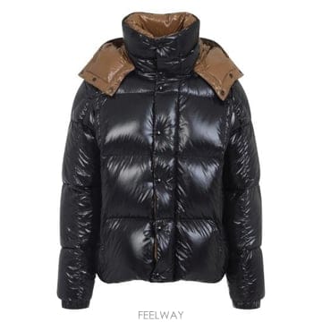 Moncler 26FW ��Ŭ���� �е� 597Z8 1A001 13 999 BLACK26FW ��Ŭ���� �е� 597Z8 1A001 13 999 BLACK