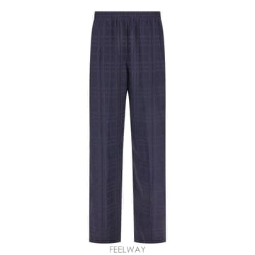 Burberry 26FW ������ ��Ʈ����Ʈ ���� 8132542 C6551 DARK INK BLUE IP CHK26FW ������ ��Ʈ����Ʈ ���� 8132542 C6551 DARK INK BLU