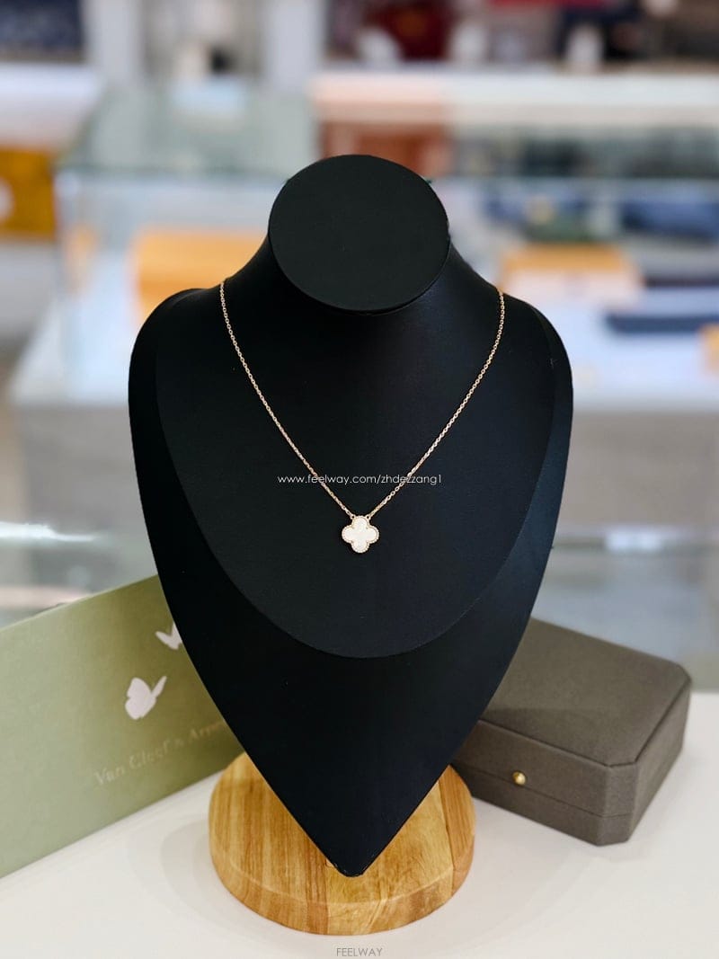 Van Cleef & Arpels ��Ŭ���� ��Ƽ�� ���Ժ�� ���������� 18K ����� ���û�ǰ�� ARA45900��Ŭ���� ��Ƽ�� ���Ժ�� ���������� 18K ����� ���û�