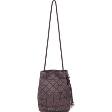 Issey Miyake Bao Bao Issey Miyake ���� W�� Ŭ���� �޽����� BB68AG591 TP878018664Bao Bao Issey Miyake ���� W�� Ŭ���� �޽����� BB68AG59
