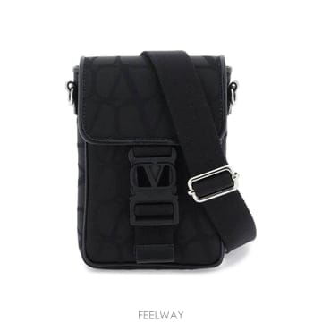 Valentino 24FW �߷�Ƽ�� Toile Iconographe phone ���̽� 5Y2P0U73CSH0NO TP5704224FW �߷�Ƽ�� Toile Iconographe phone ���̽� 5Y2P0U73C