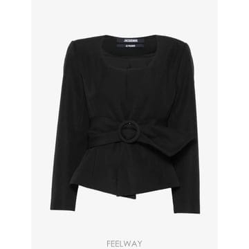 Jacquemus 26 FW ��ũ���� ��Ʈ ���÷� ��Ŷ JAW00159AW00637 TP45852236926 FW ��ũ���� ��Ʈ ���÷� ��Ŷ JAW00159AW00637 TP4585