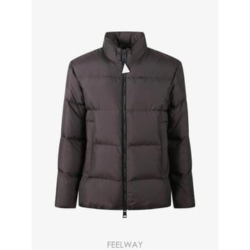 Moncler 26 FW ��Ŭ���� �ΰ� ��ġ �е� ��Ŷ L20911A00251597U5 TP45524637226 FW ��Ŭ���� �ΰ� ��ġ �е� ��Ŷ L20911A00251597U5 T