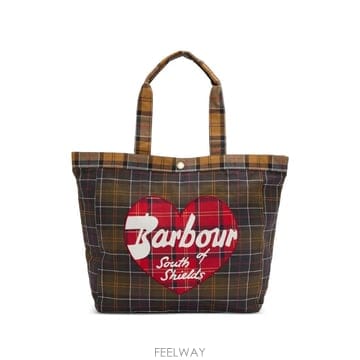 26 FW 바버 라지 타탄 하트 패치 토트 백 LBA0559TN11 TP459374961