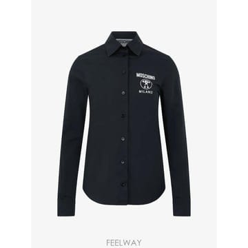 26 FW 모스키노 로고 프린트 긴소매 셔츠 A02789996 TP456762222