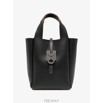 26 FW 호건 미니 로고 플라크 토트 백 KBW01XA0100QVD TP459067862