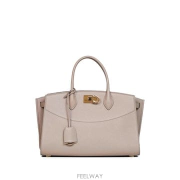 Ferragamo 26 FW ��󰡸� ��Ʃ��� ���� ��Ʈ �� 795319 TP45658336926 FW ��󰡸� ��Ʃ��� ���� ��Ʈ �� 795319 TP45658336