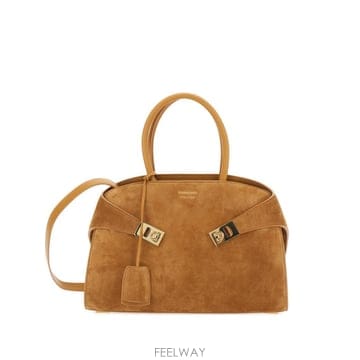 Ferragamo 26 FW ��󰡸� ��� ī�� �����̵� ��Ʈ �� 792064 TP45658335626 FW ��󰡸� ��� ī�� �����̵� ��Ʈ �� 792064 TP456