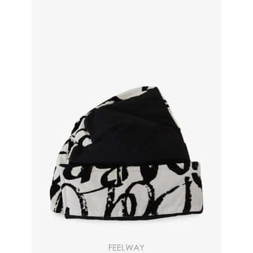 26 FW 돌체앤가바나 abstract print beanie hat 8057142221611 TP45920
