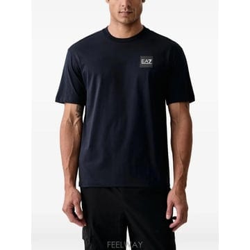 26 FW 이에이세븐 로고 패치 티셔츠 7M002226AF17789 TP459129609