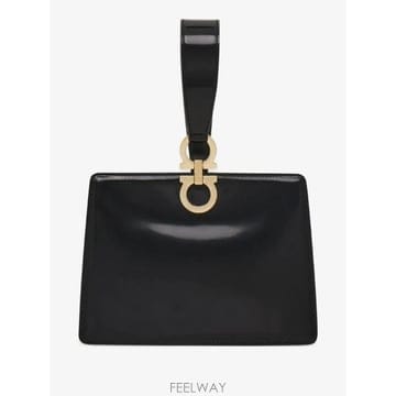 Ferragamo 26 FW ��󰡸� ������ ���� �ڵ�� 786099 TP45771431326 FW ��󰡸� ������ ���� �ڵ�� 786099 TP457714313