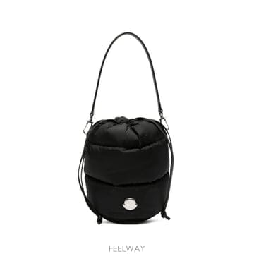Moncler 26 FW ��Ŭ���� ī�� ��Ŷ �� L209B5I00002M6275 TP45814424326 FW ��Ŭ���� ī�� ��Ŷ �� L209B5I00002M6275 TP4581