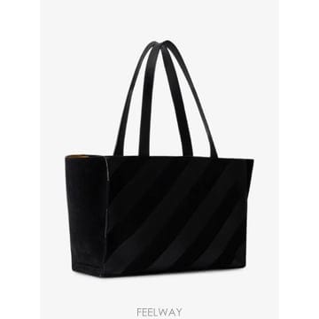 26 FW 오프화이트 샌드백 레더 토트 백 OWWNA04F26LT011010 TP459240712