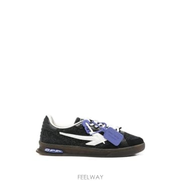Off White 26 FW ����ȭ��Ʈ �ַο� ��ġ ���� Ÿ�� ����Ŀ�� OF05773 TP45863179526 FW ����ȭ��Ʈ �ַο� ��ġ ���� Ÿ�� ����Ŀ�� OF0577