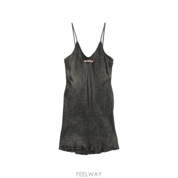 Diesel 26 FW ���� ĳ�õ� �ֽõ� ���� �ΰ� ��ġ �̴� �巹�� A227790TKBS TP45576387026 FW ���� ĳ�õ� �ֽõ� ���� �ΰ� ��ġ �̴� �巹�� A2