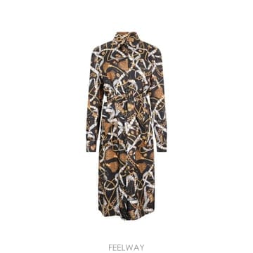 Moschino 26 FW ��Ű�� �׷��� ����Ʈ �̵� �巹�� A04035556 TP45922781826 FW ��Ű�� �׷��� ����Ʈ �̵� �巹�� A04035556 TP4