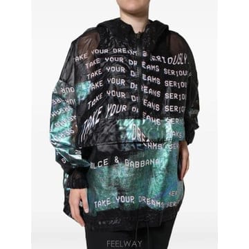 Dolce&Gabbana 26 FW ��ü�ذ��ٳ� ���� ��ư �ĵ� ��Ŷ TSH83781 TP45932655826 FW ��ü�ذ��ٳ� ���� ��ư �ĵ� ��Ŷ TSH83781 TP4593