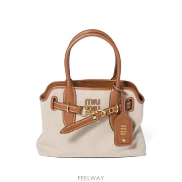 Miu Miu 26 FW �̿�̿� �ƹ�Ƣ�� ĵ���� �� ���� �� 5BA292VOLMACRN TP45706319926 FW �̿�̿� �ƹ�Ƣ�� ĵ���� �� ���� �� 5BA292VOLMAC