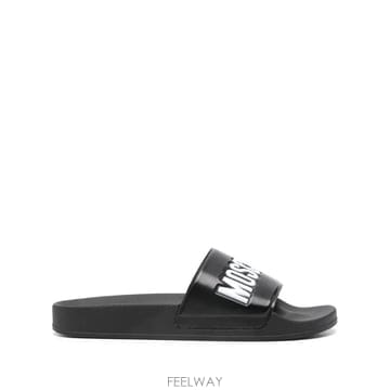 26 FW 모스키노 엠보스드 로고 슬라이더 샌들 MB28022G0IG10000 TP459177765