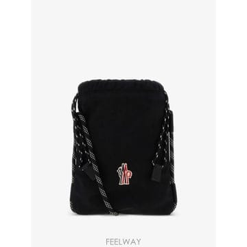 Moncler 26 FW ��Ŭ���� �׷���� Makaio logo patch messenger bag L20975L0000626 FW ��Ŭ���� �׷���� Makaio logo patch messenger ba