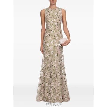 Self Portrait 26 FW ������Ʈ����Ʈ ���ν��� �÷η� ����Ʈ �ƽ� �巹�� AW26158XP TP45656444226 FW ������Ʈ����Ʈ ���ν��� �÷η� ����Ʈ �ƽ� �巹