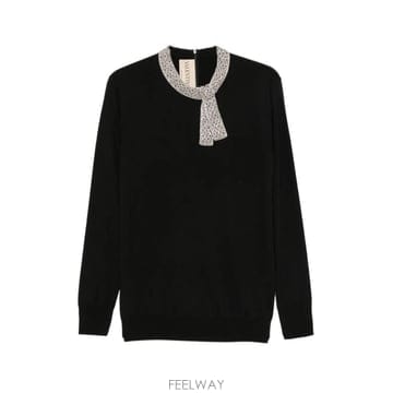 Valentino 26 FW �߷�Ƽ�� ����ٴ� crystal embellished bow detail sweater BKC7526 FW �߷�Ƽ�� ����ٴ� crystal embellished bow detail
