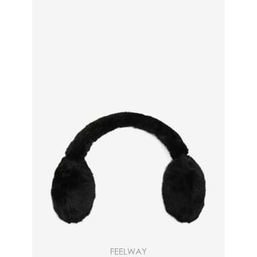 26 FW 칼라거펠트 Ikon faux fur ear muffs B4W33038 TP459351863